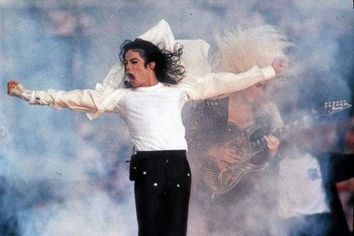 'Đế chế Michael Jackson' vẫn mạnh sau khi danh ca qua đời