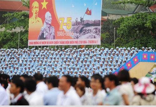 Diễu binh kỷ niệm 60 năm chiến thắng Điện Biên Phủ