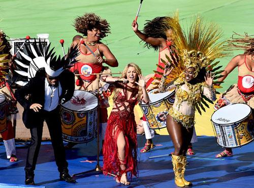 Shakira đốt nóng sân khấu lễ bế mạc World Cup 2014