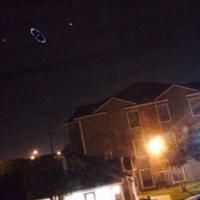 'Vật thể lạ' trôi lơ lửng trên bầu trời nước Mỹ