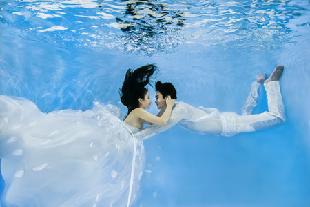 Bí quyết để chụp ảnh cưới dưới nước cho thật đẹp và độc đáo 