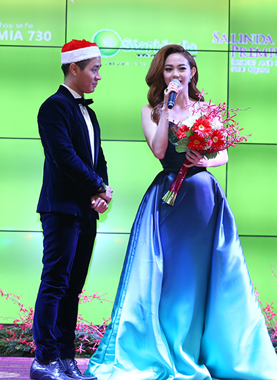 Giải thưởng lớn 'Ngôi Sao Của Năm 2014' được trao cho Minh Hằng và Sơn Tùng